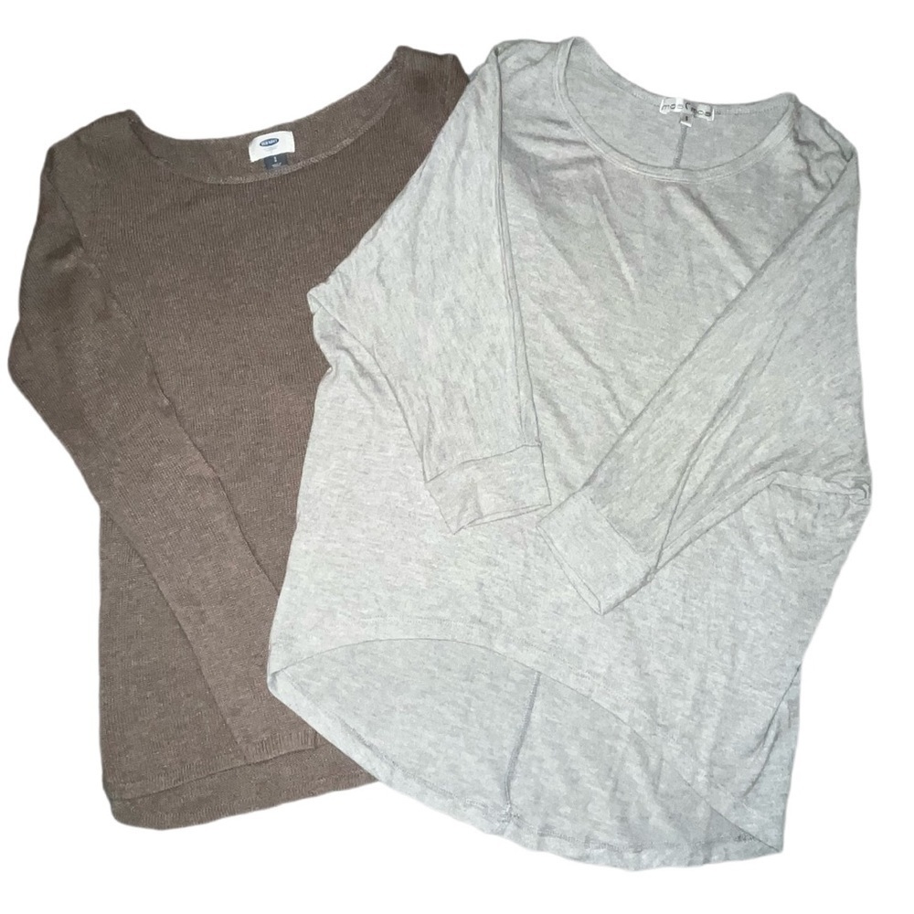 Old Navy Classic Crew Sweater and Moa Moa Sweater Women’s Size Medium